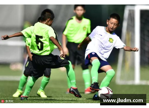 青年足球队U19教练：培育未来之星